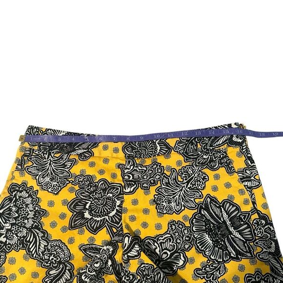 Express Yellow Paisley Floral Print Side Zip Shorts - Size 8 - Picture 7 of 11